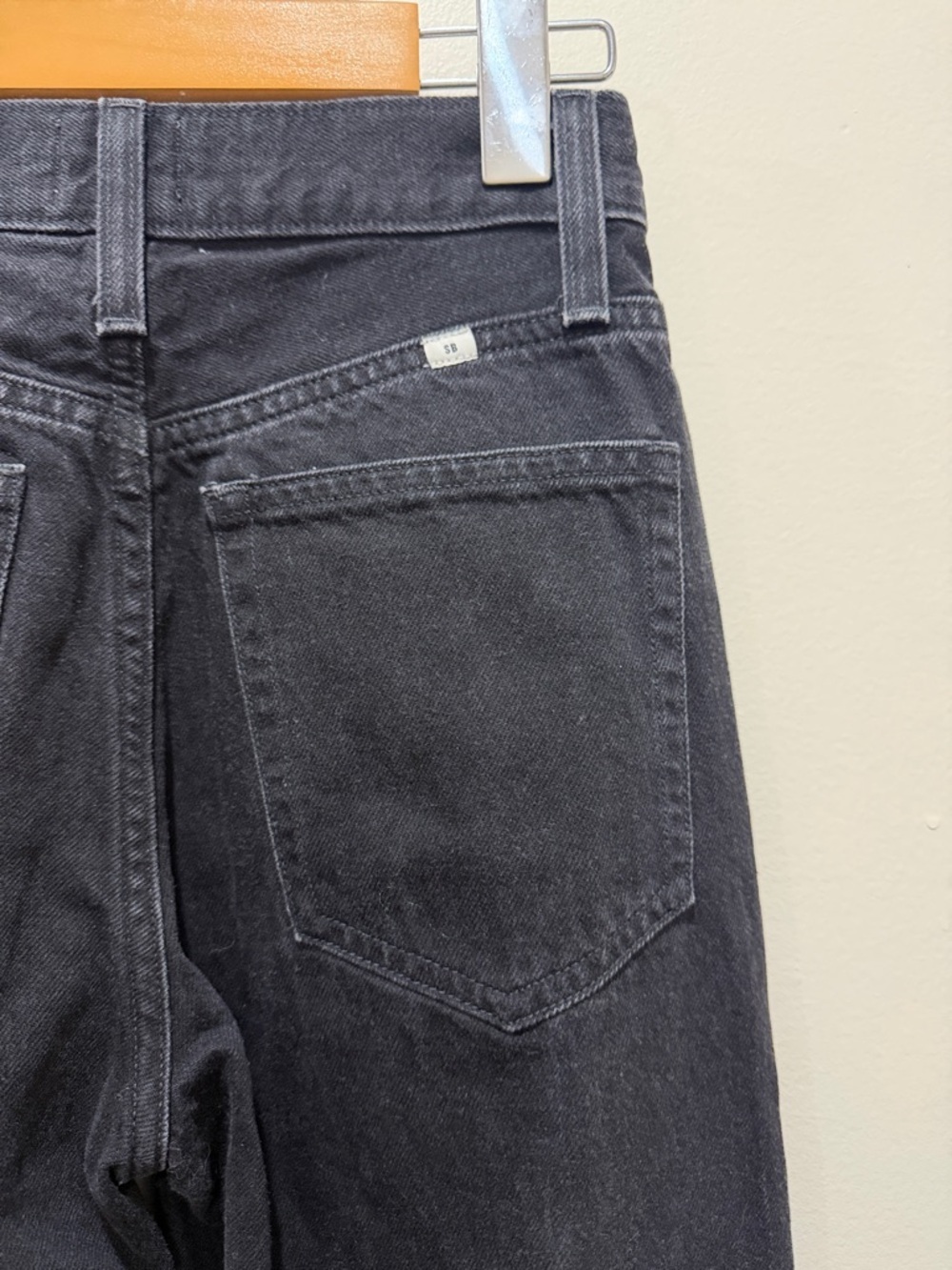 Aritzia Sunday Best Juniper 90s Loose Black Wide-Leg Jeans - Picture 11 of 13
